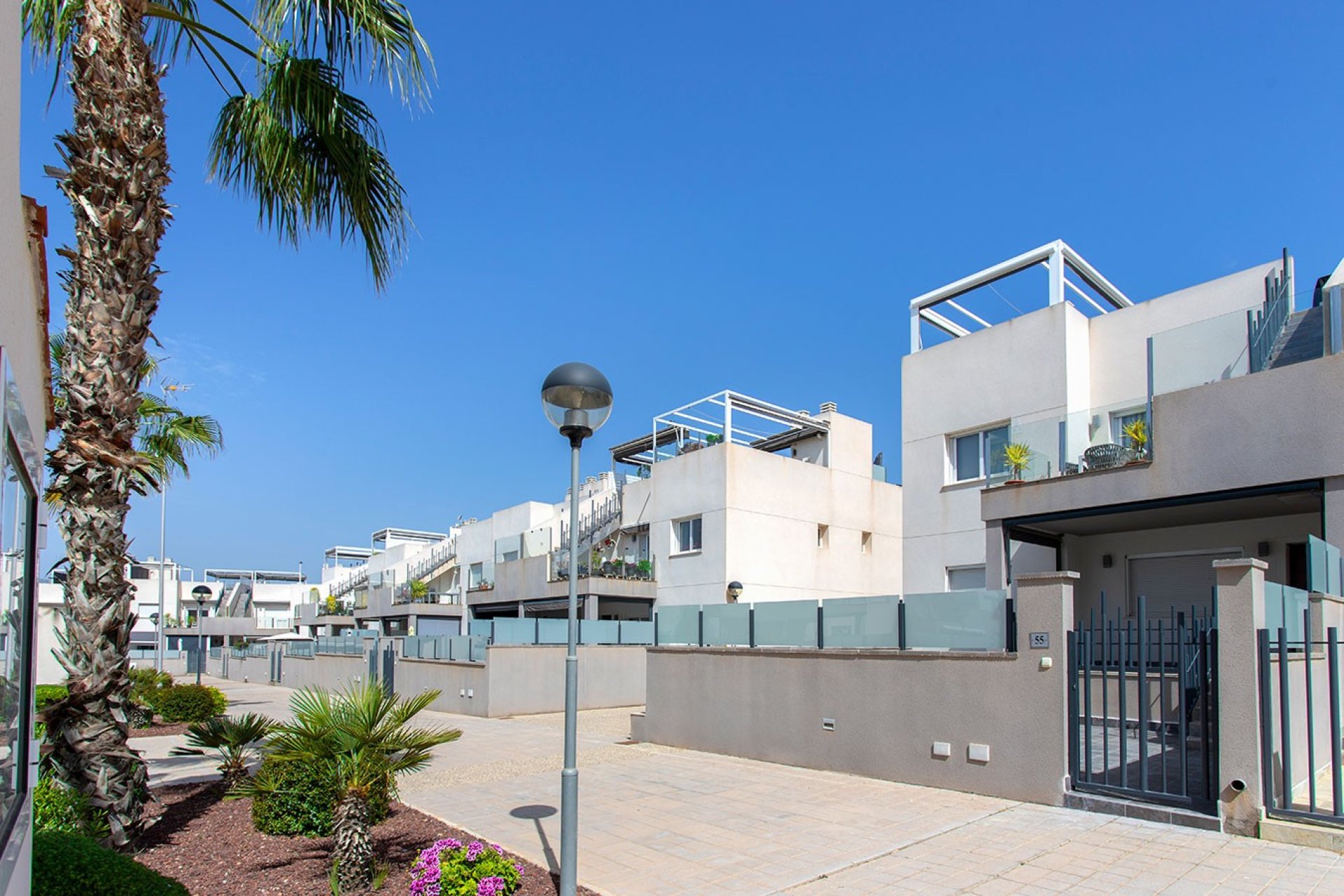 Herverkoop - Herenhuis -
Torrevieja - Aguas Nuevas