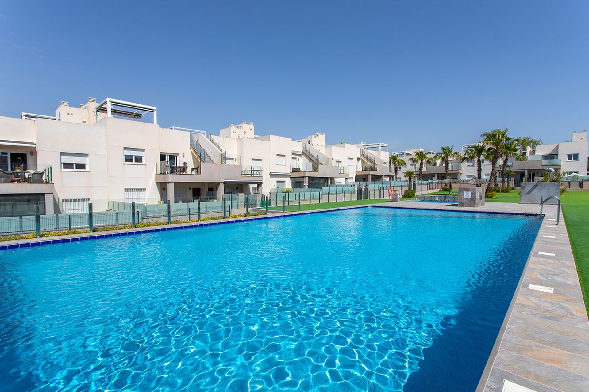 Herverkoop - Herenhuis -
Torrevieja - Aguas Nuevas