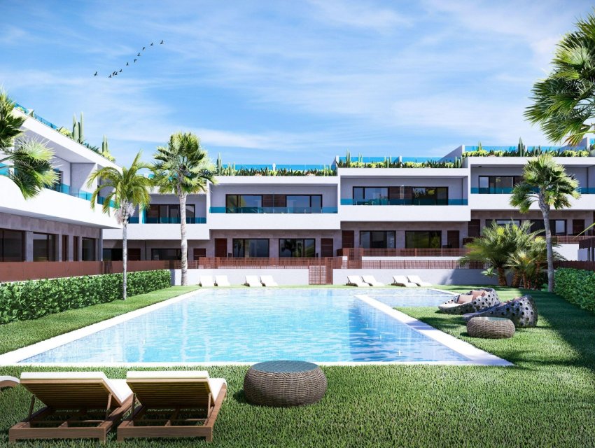 Herverkoop - Herenhuis -
Torrevieja - Los Balcones
