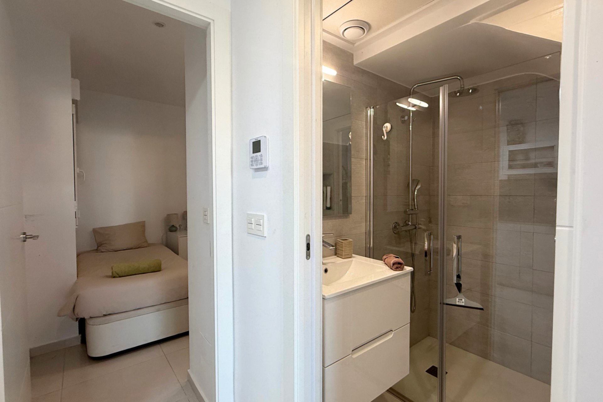 Herverkoop - Herenhuis -
Torrevieja - Los Balcones