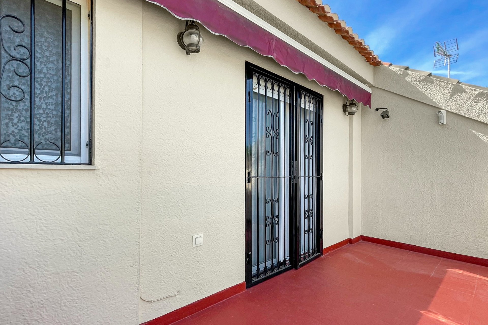Herverkoop - Herenhuis -
Torrevieja - Los Balcones