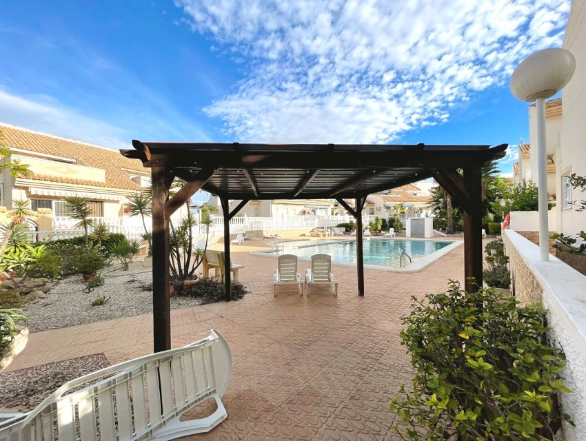 Herverkoop - Villa -
Ciudad Quesada - Airstrip