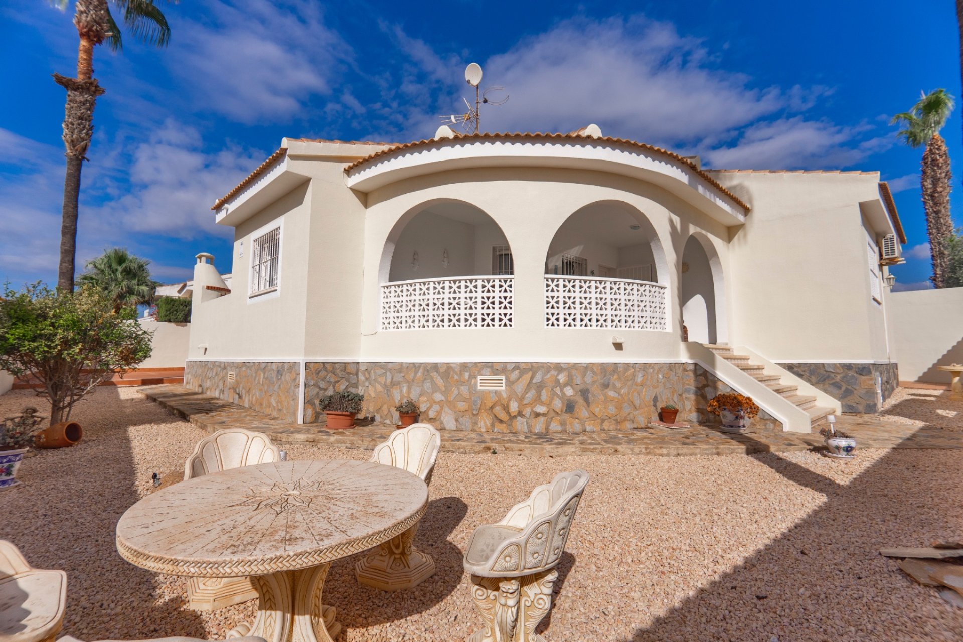 Herverkoop - Villa -
Ciudad Quesada - La Fiesta