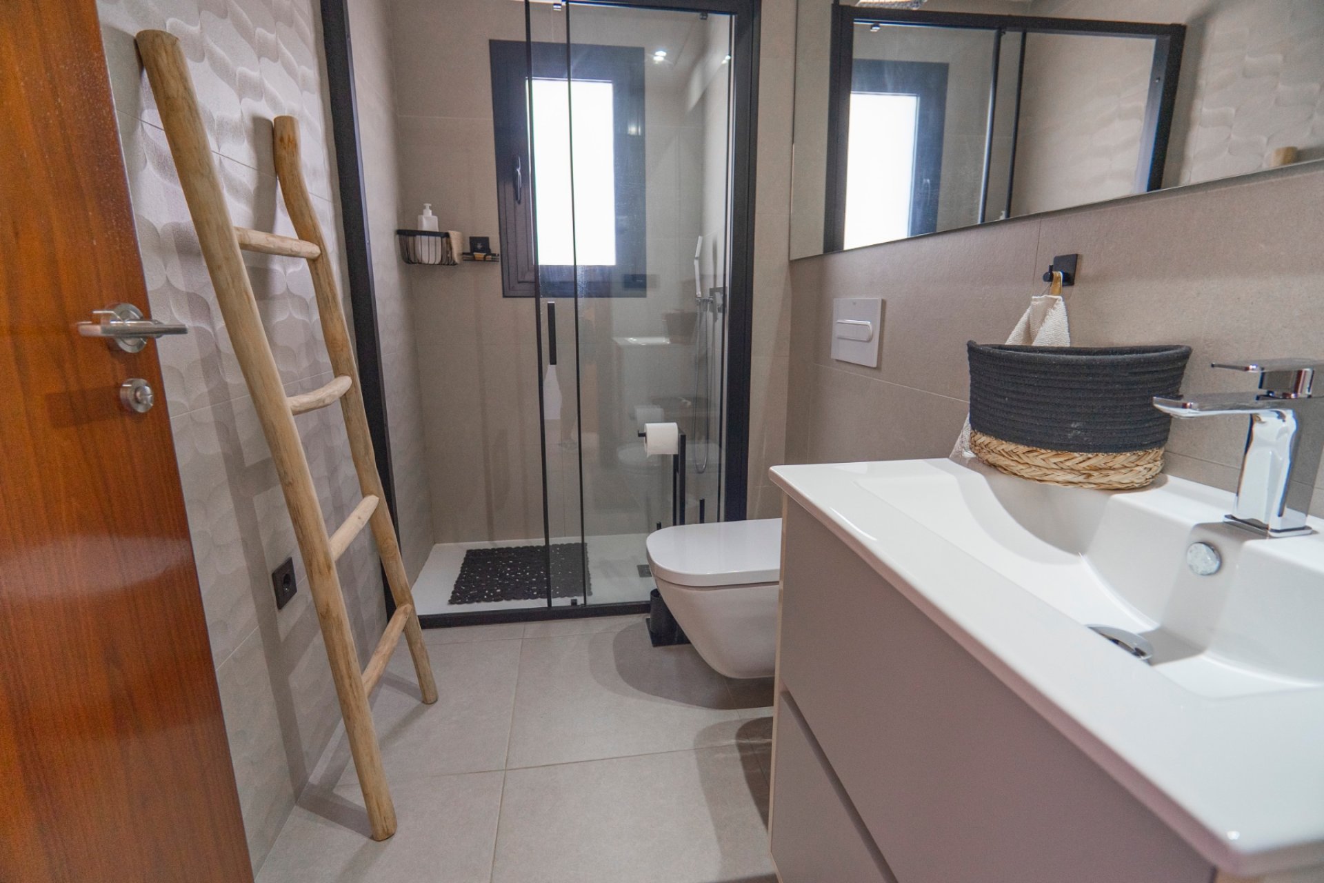 Herverkoop - Villa -
Ciudad Quesada - town