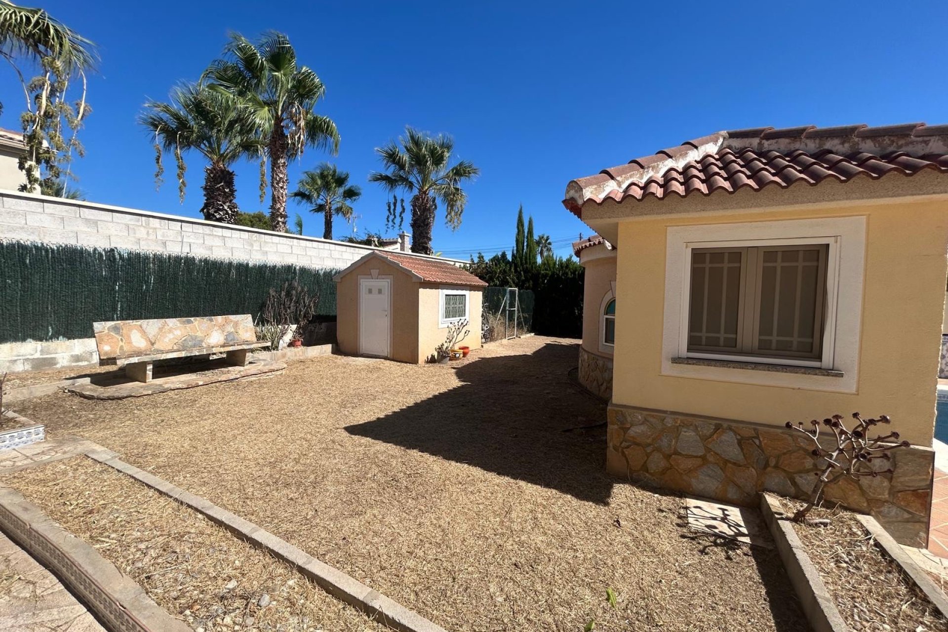 Herverkoop - Villa -
Ciudad Quesada - town