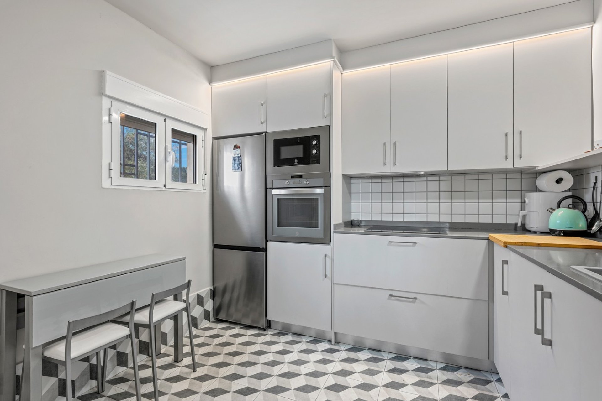 Herverkoop - Villa -
Elche