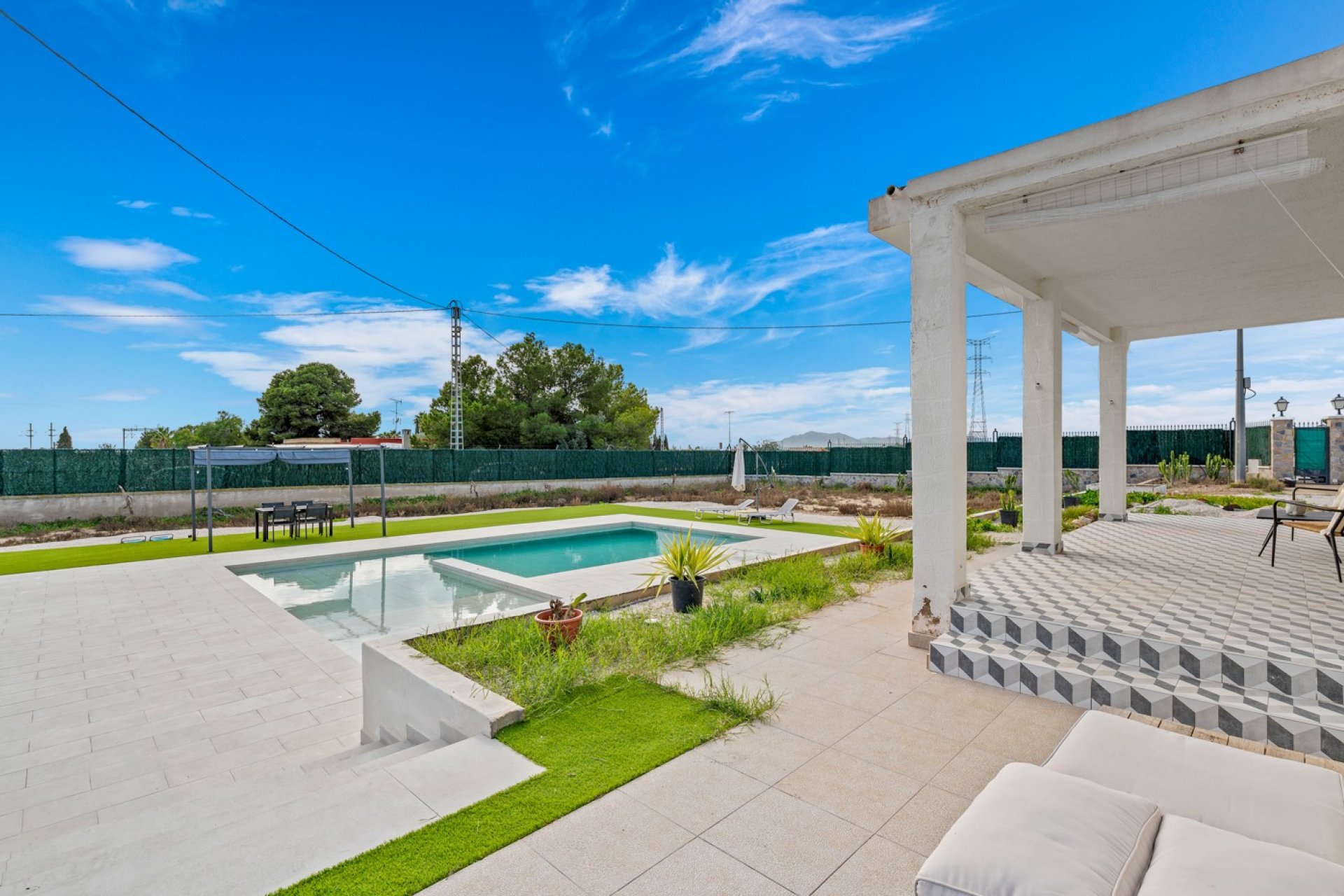 Herverkoop - Villa -
Elche