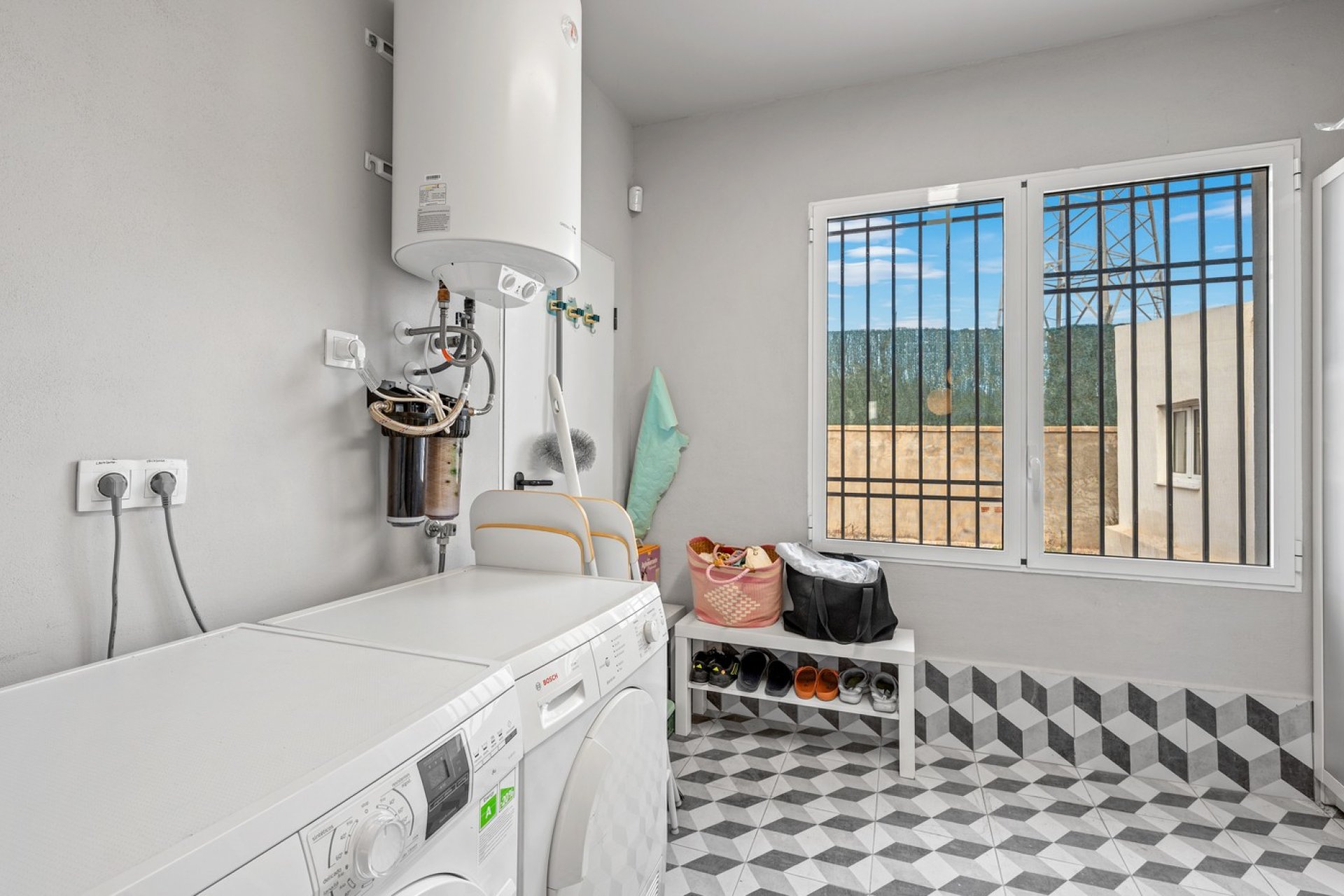 Herverkoop - Villa -
Elche