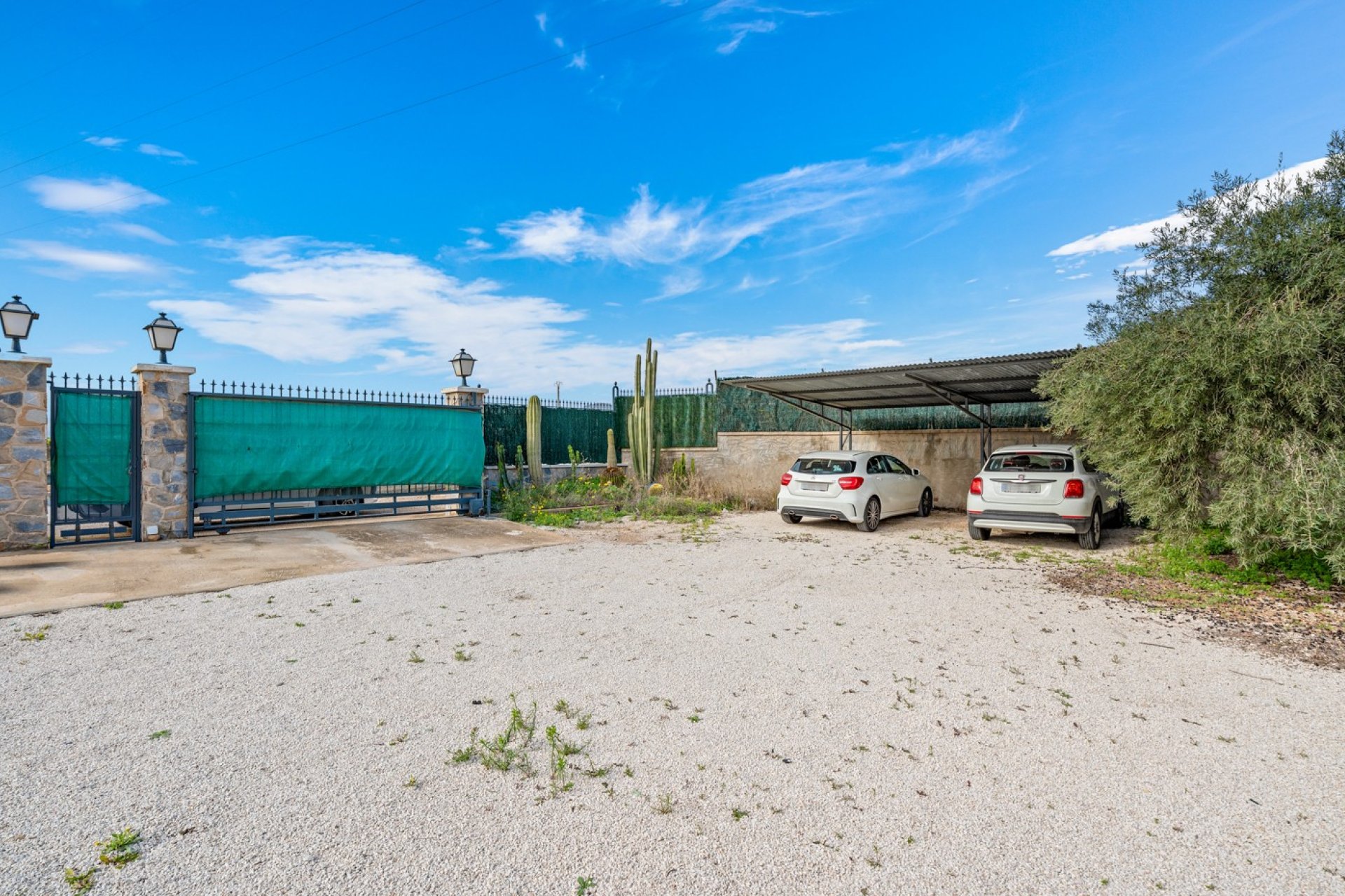 Herverkoop - Villa -
Elche