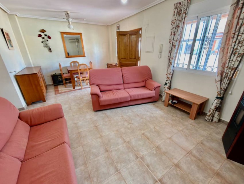 Herverkoop - Villa -
Guardamar del Segura