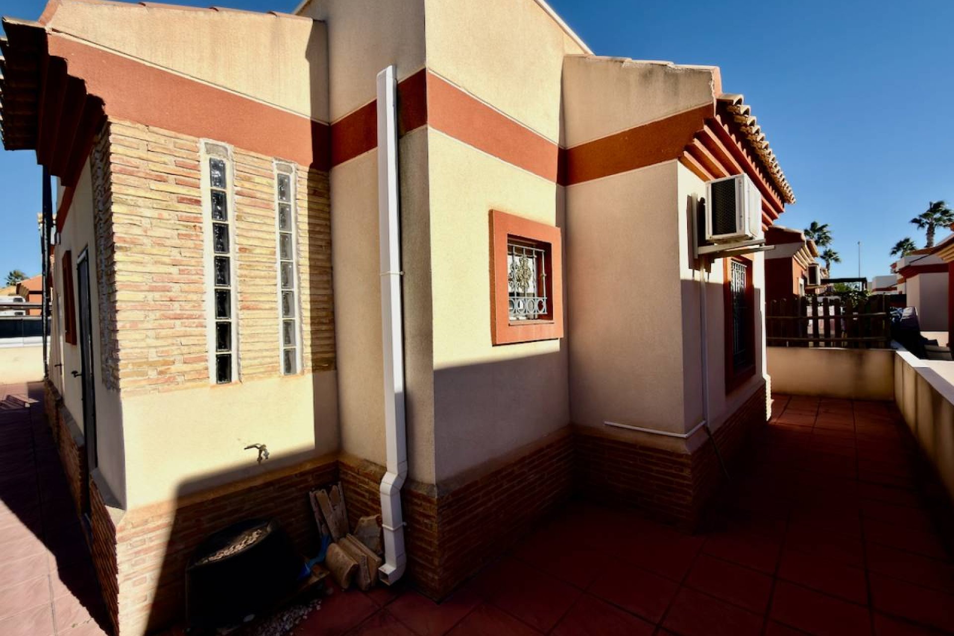 Herverkoop - Villa -
Guardamar del Segura