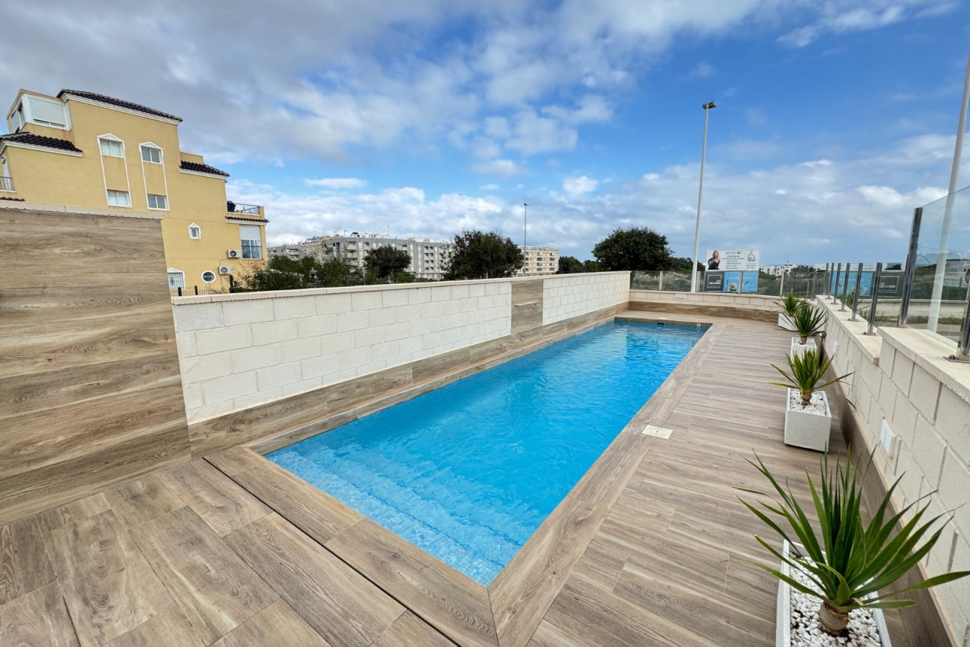 Herverkoop - Villa -
Guardamar del Segura