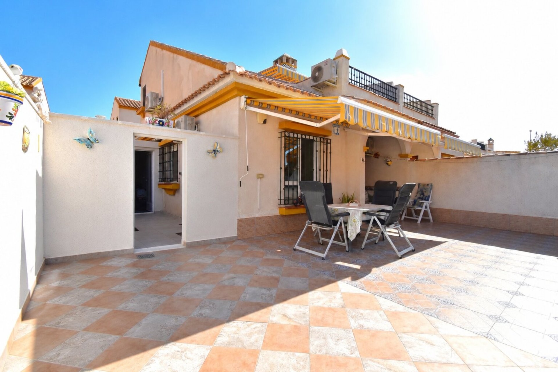 Herverkoop - Villa -
Orihuela Costa - La Zenia