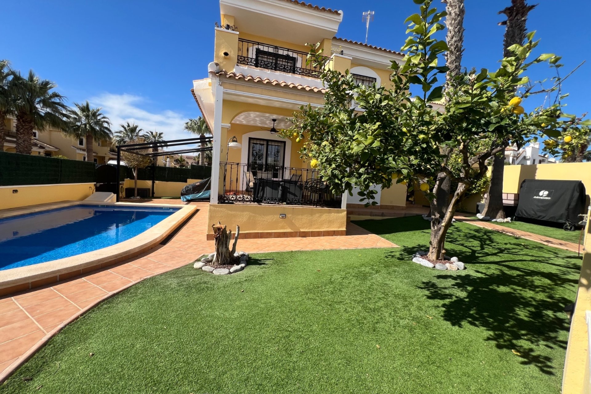 Herverkoop - Villa -
Orihuela Costa - Los Dolses