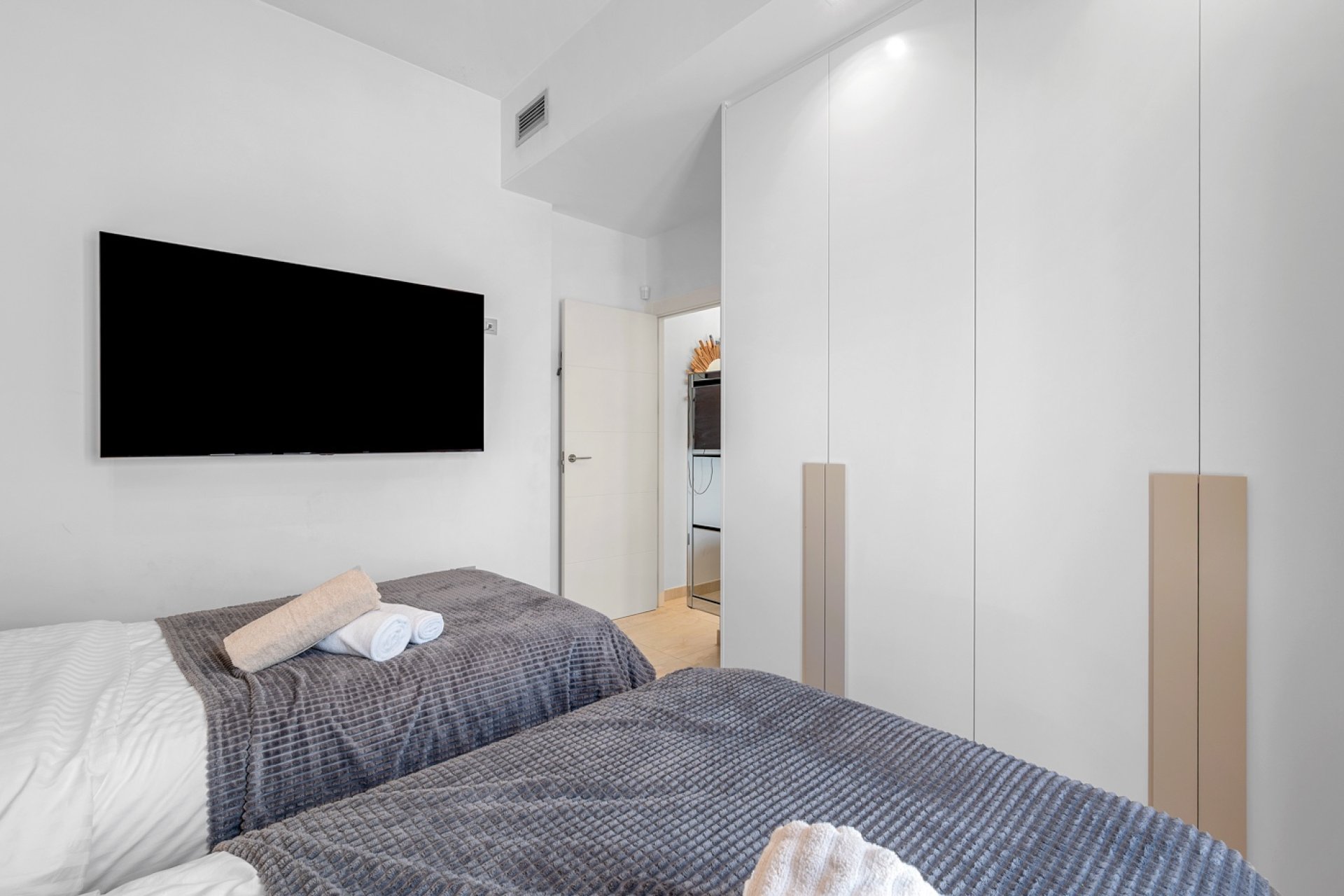 Herverkoop - Villa -
Orihuela Costa - Villamartín