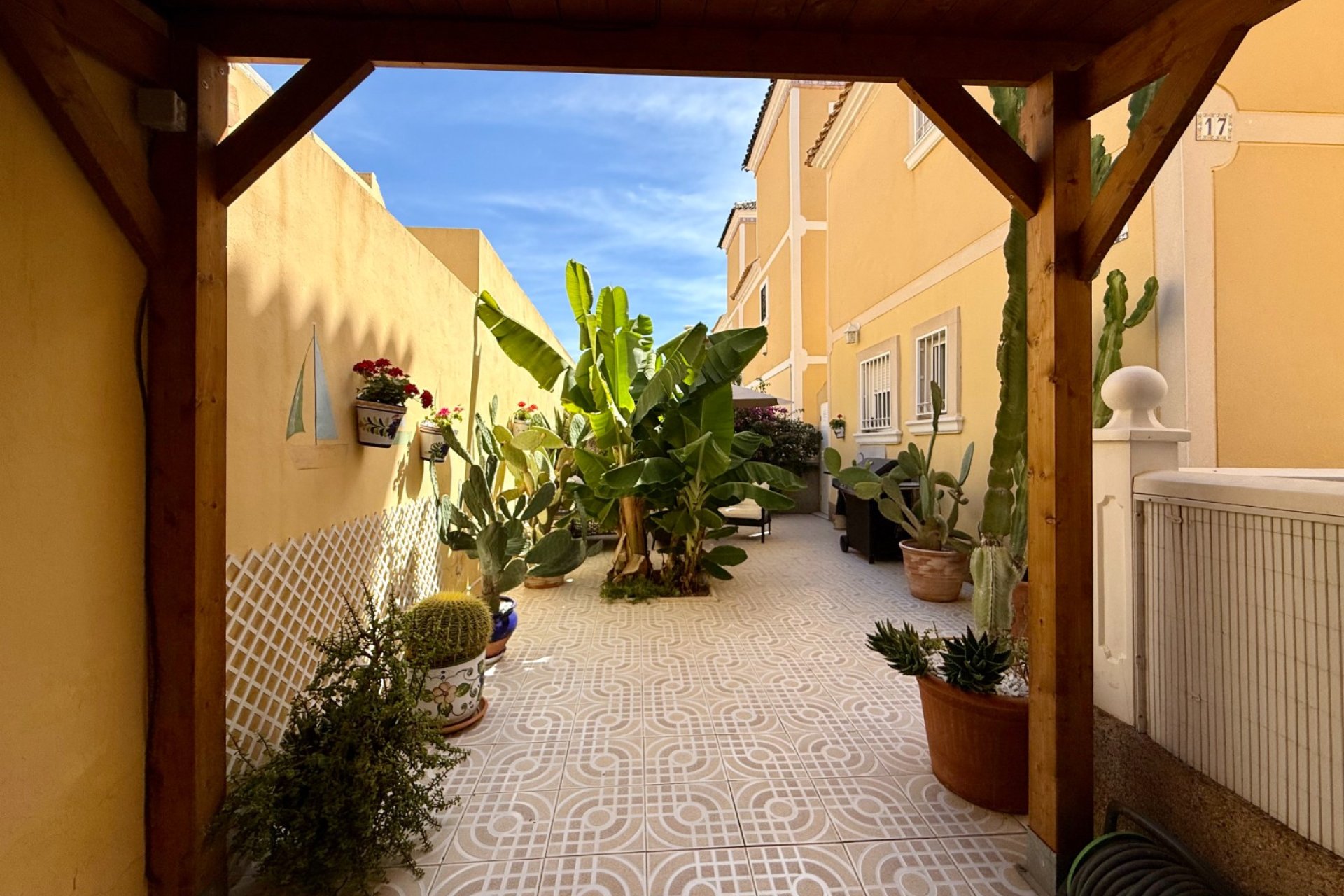 Herverkoop - Villa -
Orihuela Costa - Villamartín