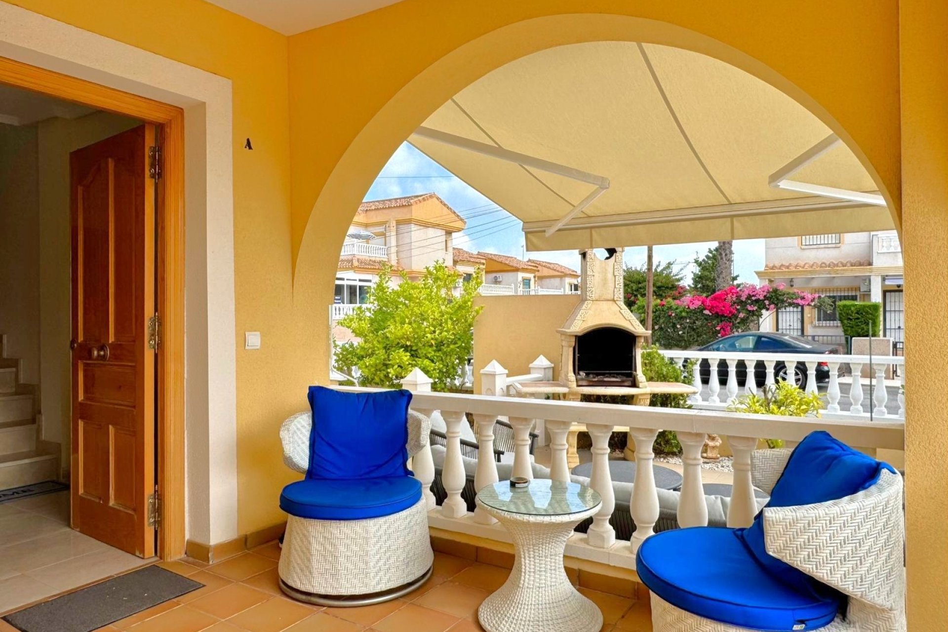 Herverkoop - Villa -
Orihuela Costa - Villamartín