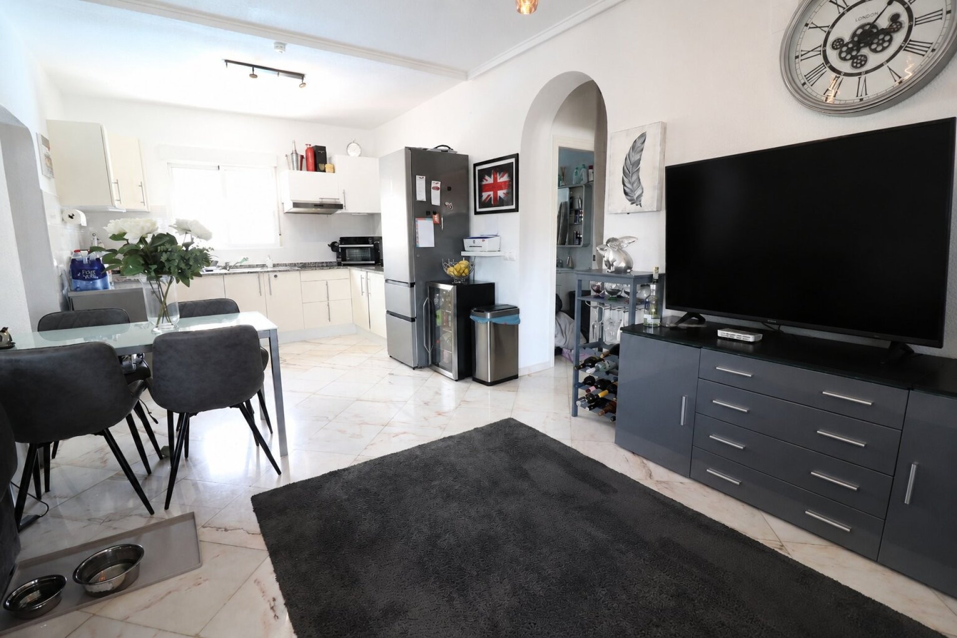 Herverkoop - Villa -
Orihuela Costa - Villamartín