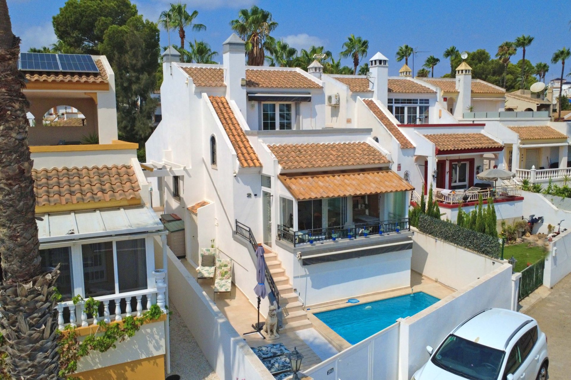 Herverkoop - Villa -
Orihuela Costa - Villamartín
