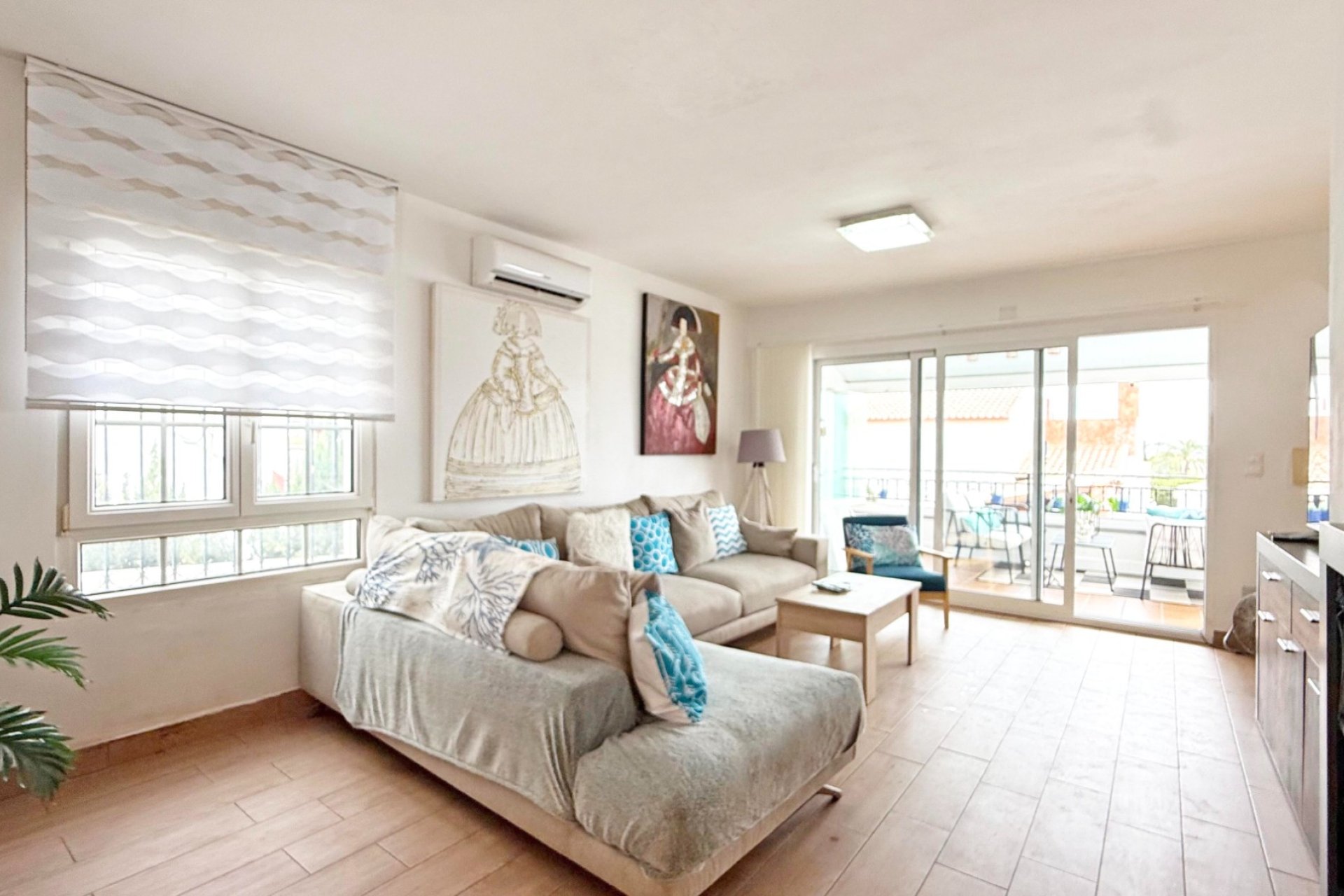 Herverkoop - Villa -
Orihuela Costa - Villamartín