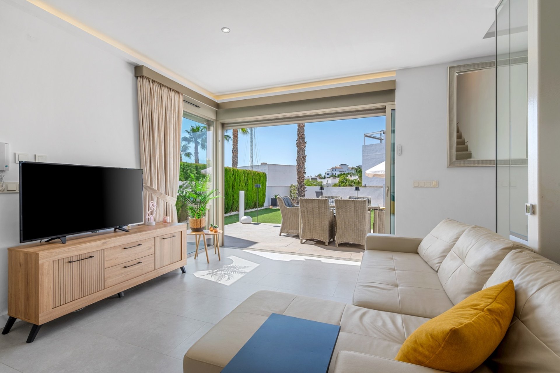 Herverkoop - Villa -
Orihuela Costa - Villamartín