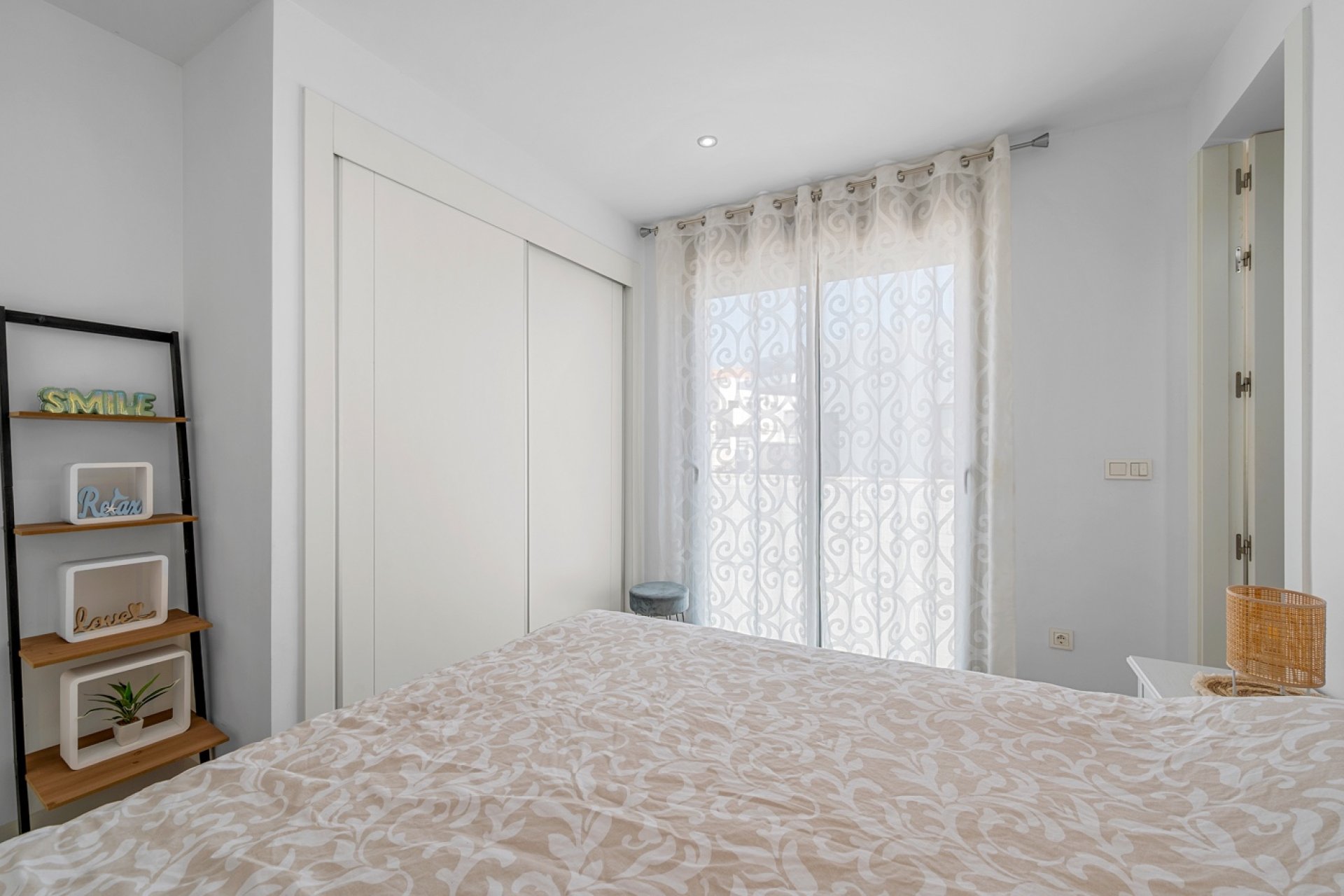 Herverkoop - Villa -
Orihuela Costa - Villamartín