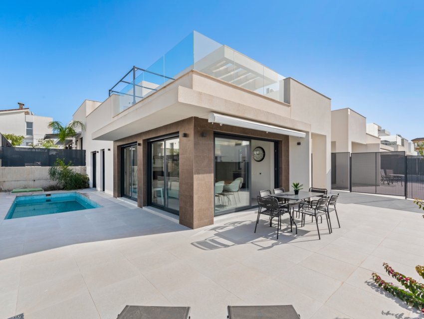 Herverkoop - Villa -
San Fulgencio - La Marina