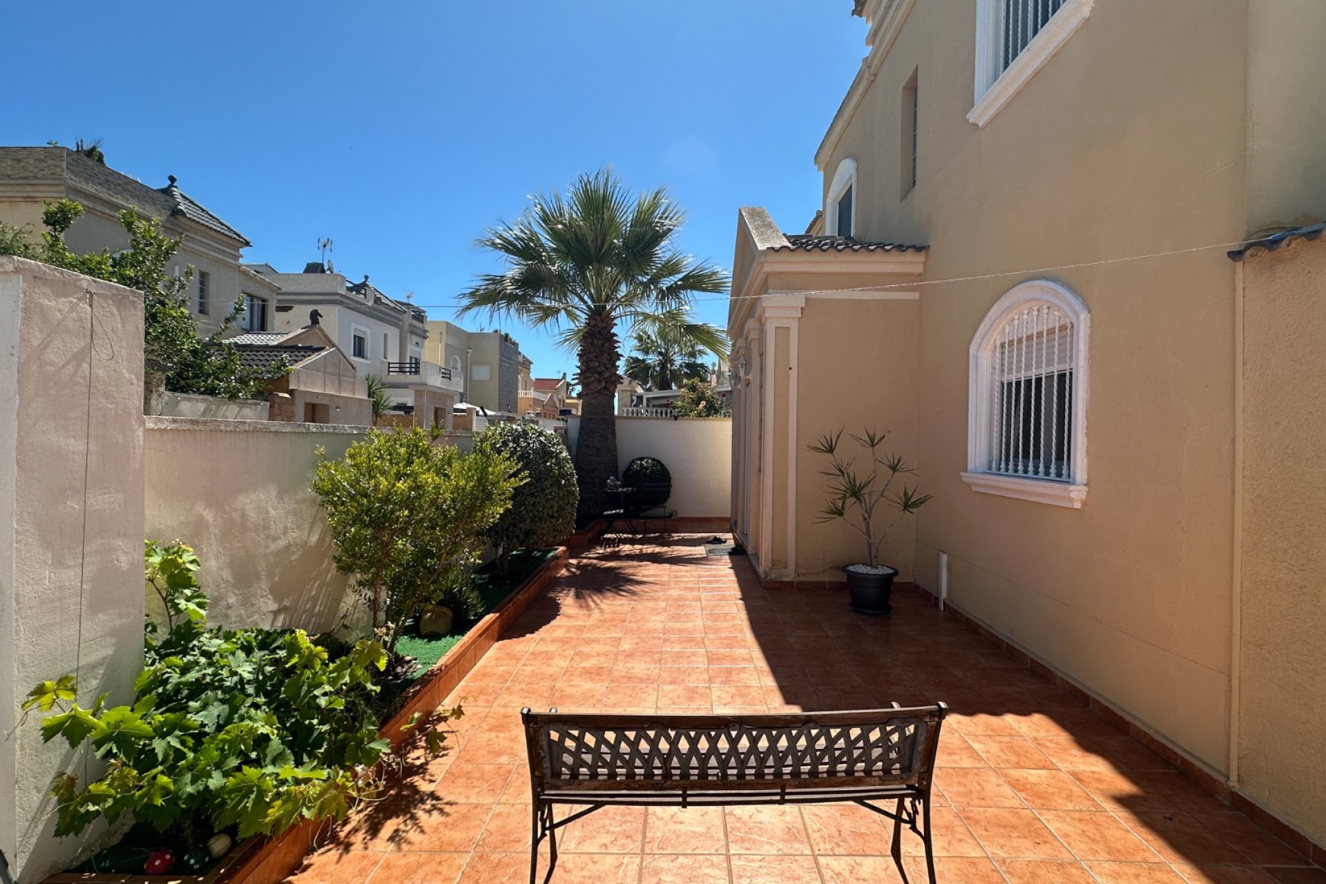 Herverkoop - Villa -
Torrevieja - Nueva Torrevieja