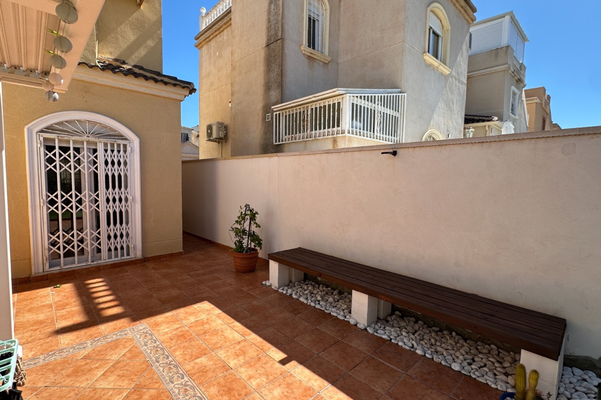 Herverkoop - Villa -
Torrevieja - Nueva Torrevieja