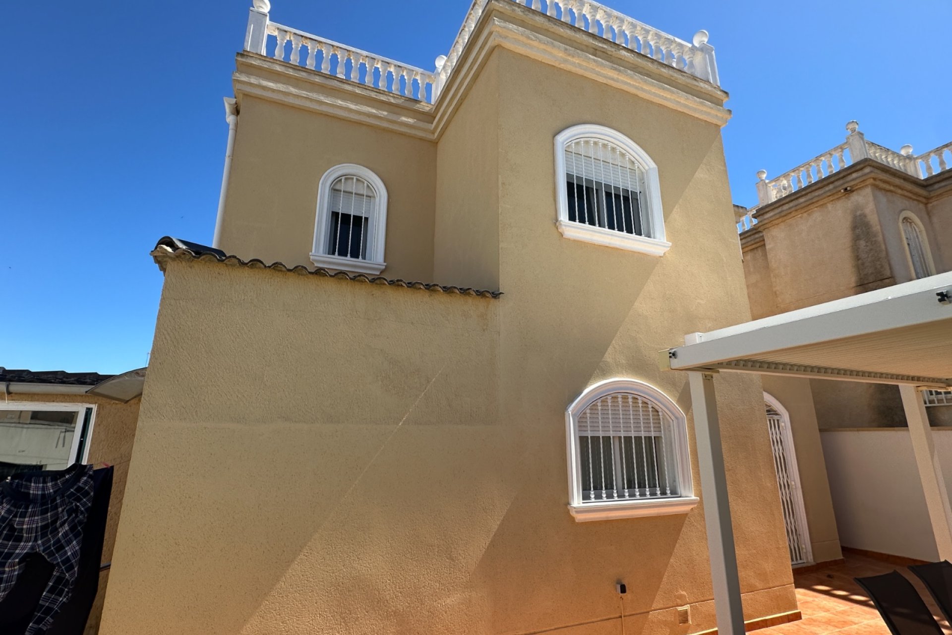 Herverkoop - Villa -
Torrevieja - Nueva Torrevieja