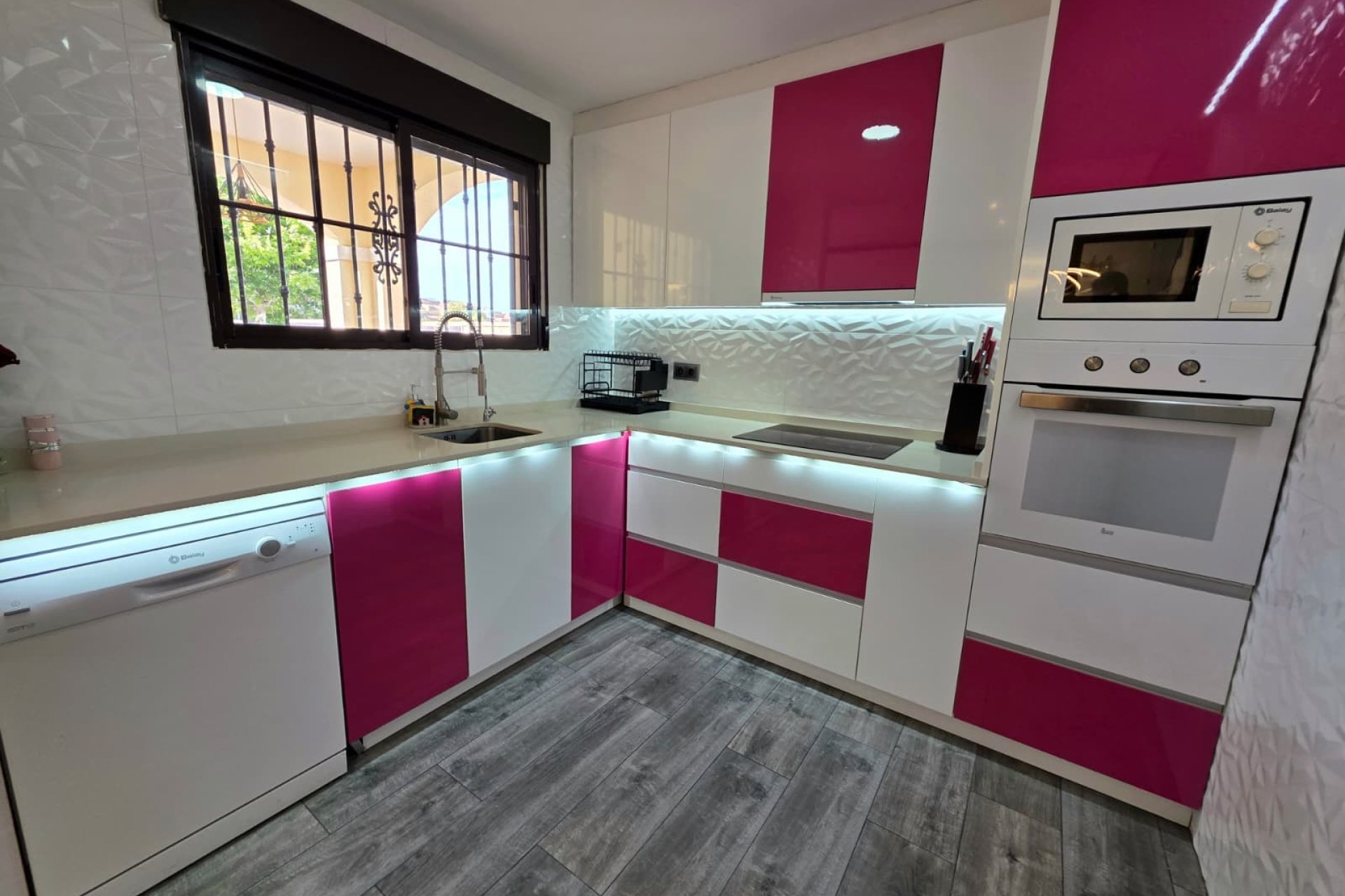 Herverkoop - Villa -
Torrevieja - Sector 25