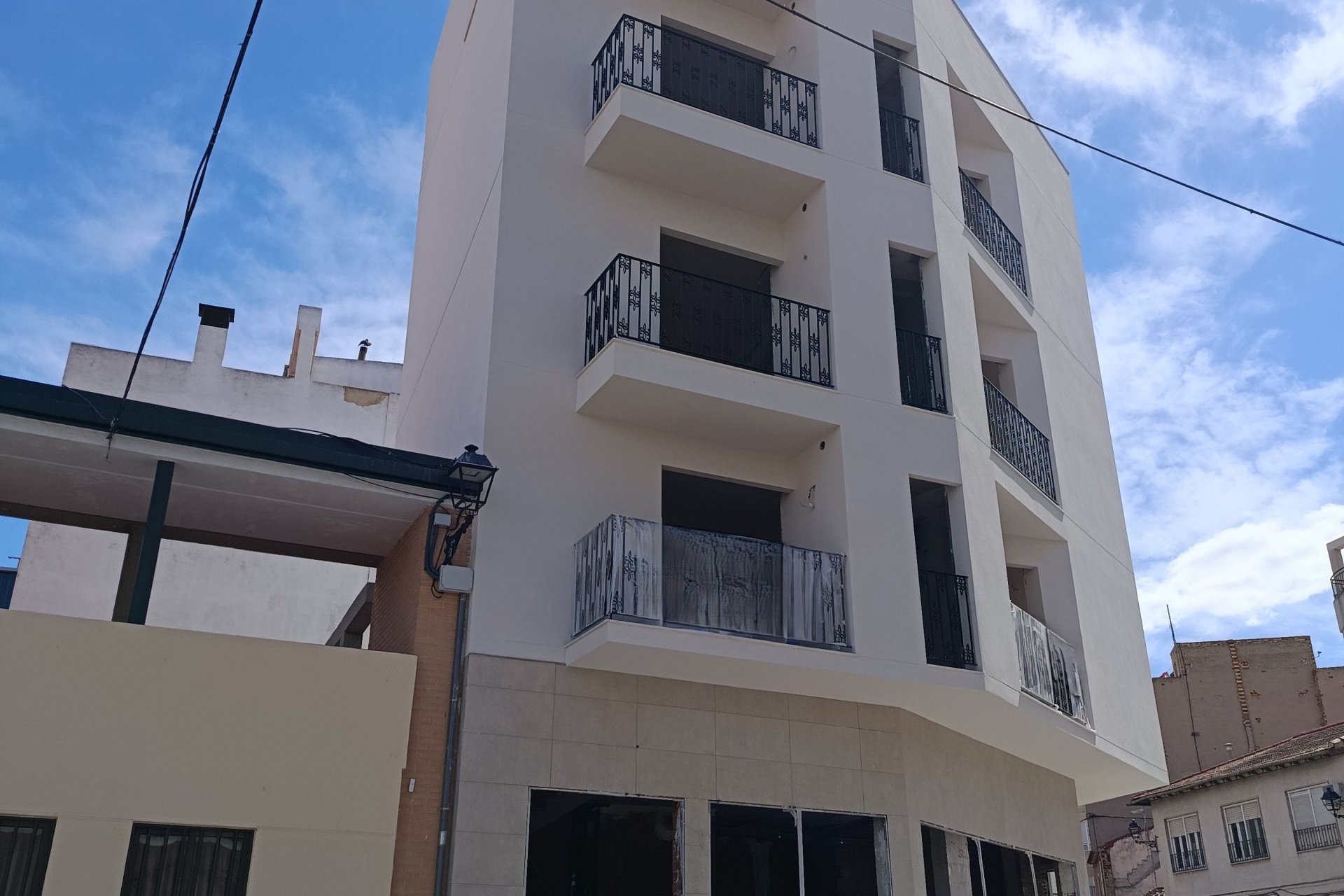 Neue Gebäude - apartment -
Bigastro