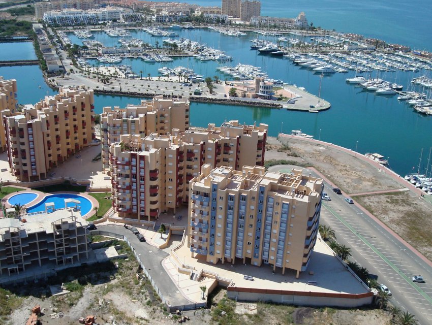Neue Gebäude - apartment -
La Manga del Mar Menor