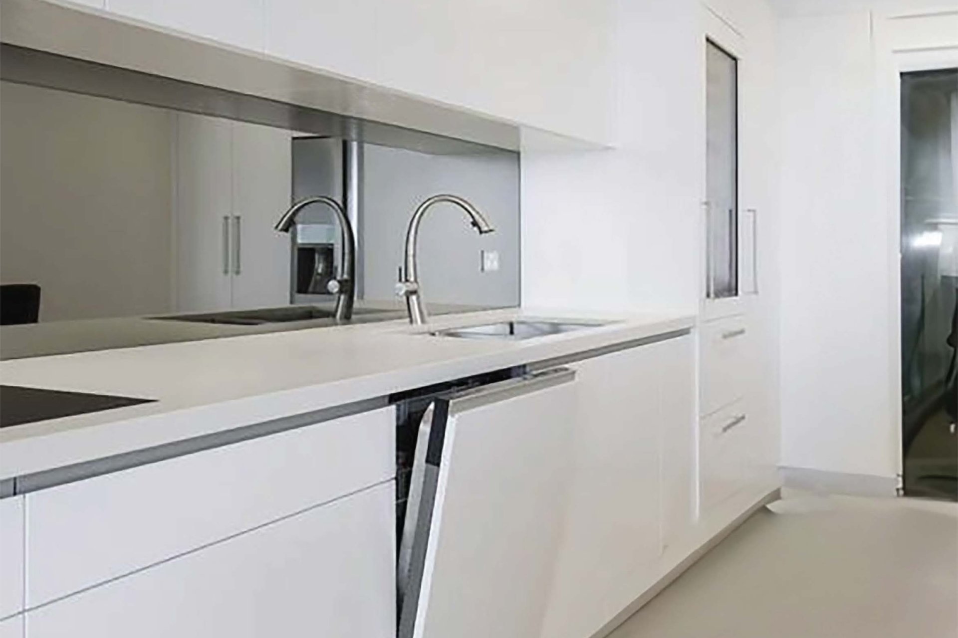 Neue Gebäude - apartment -
Relleu