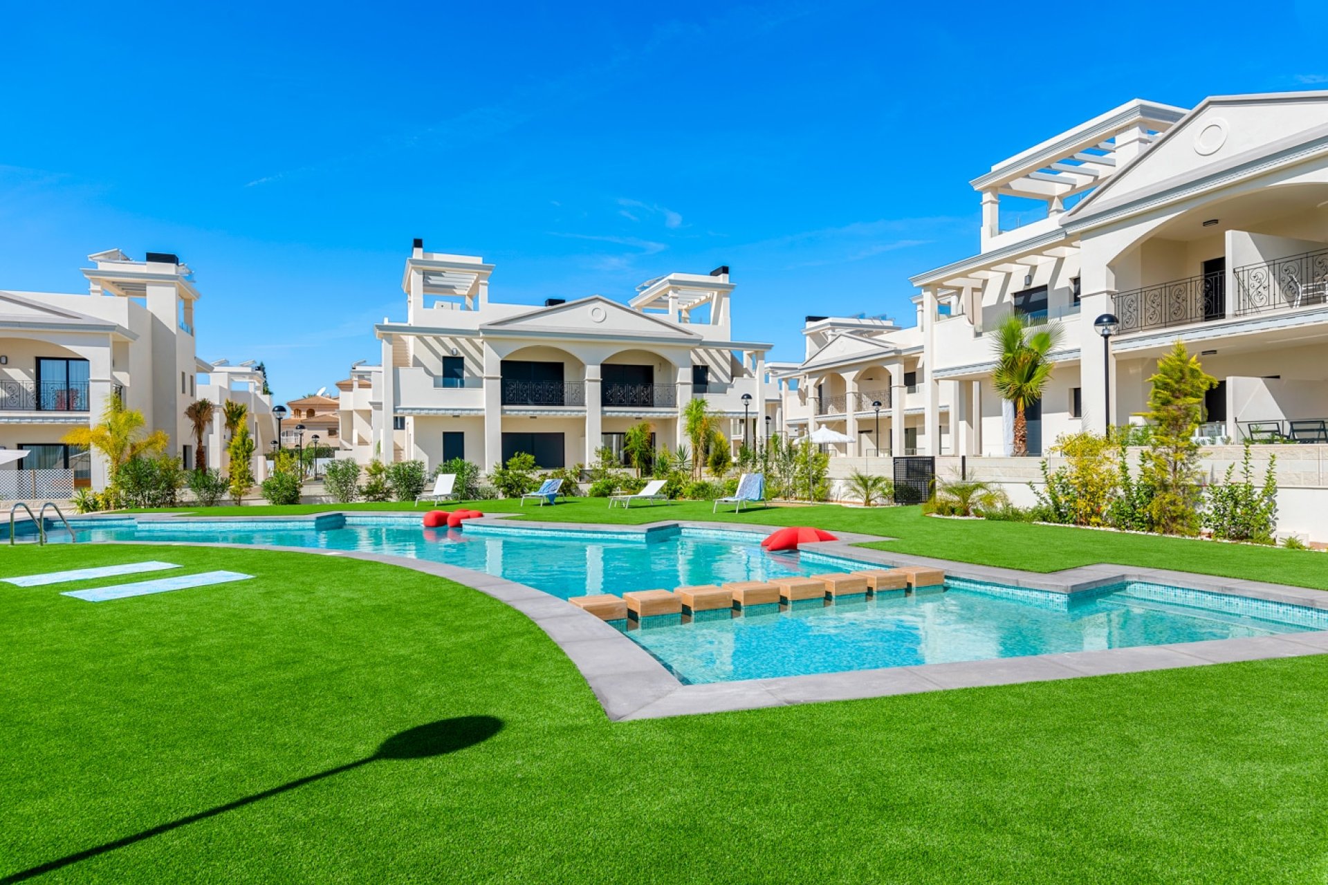 Neue Gebäude - apartment -
Rojales