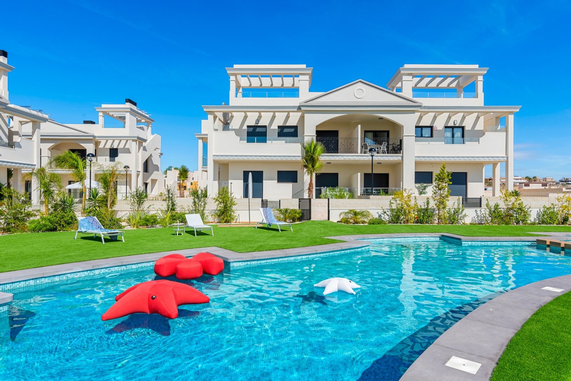 Neue Gebäude - apartment -
Rojales