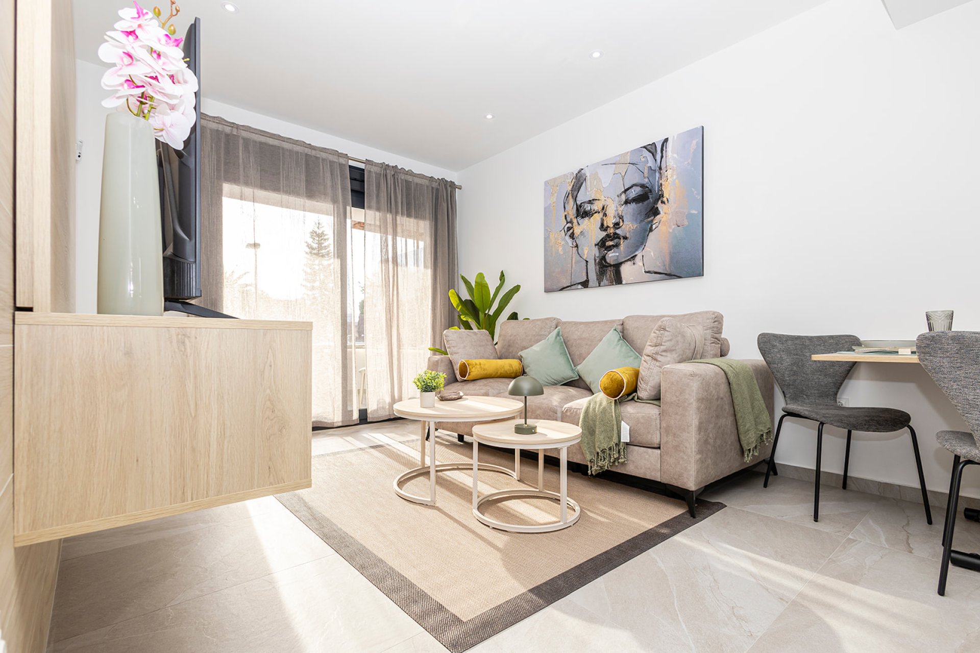 Neue Gebäude - apartment -
Torrevieja