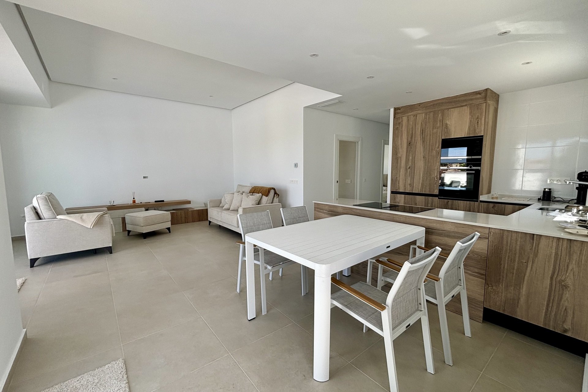 Neue Gebäude - detached -
Benijofar