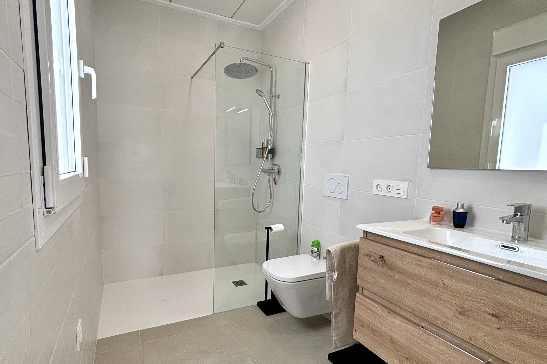 Neue Gebäude - detached -
Benijofar