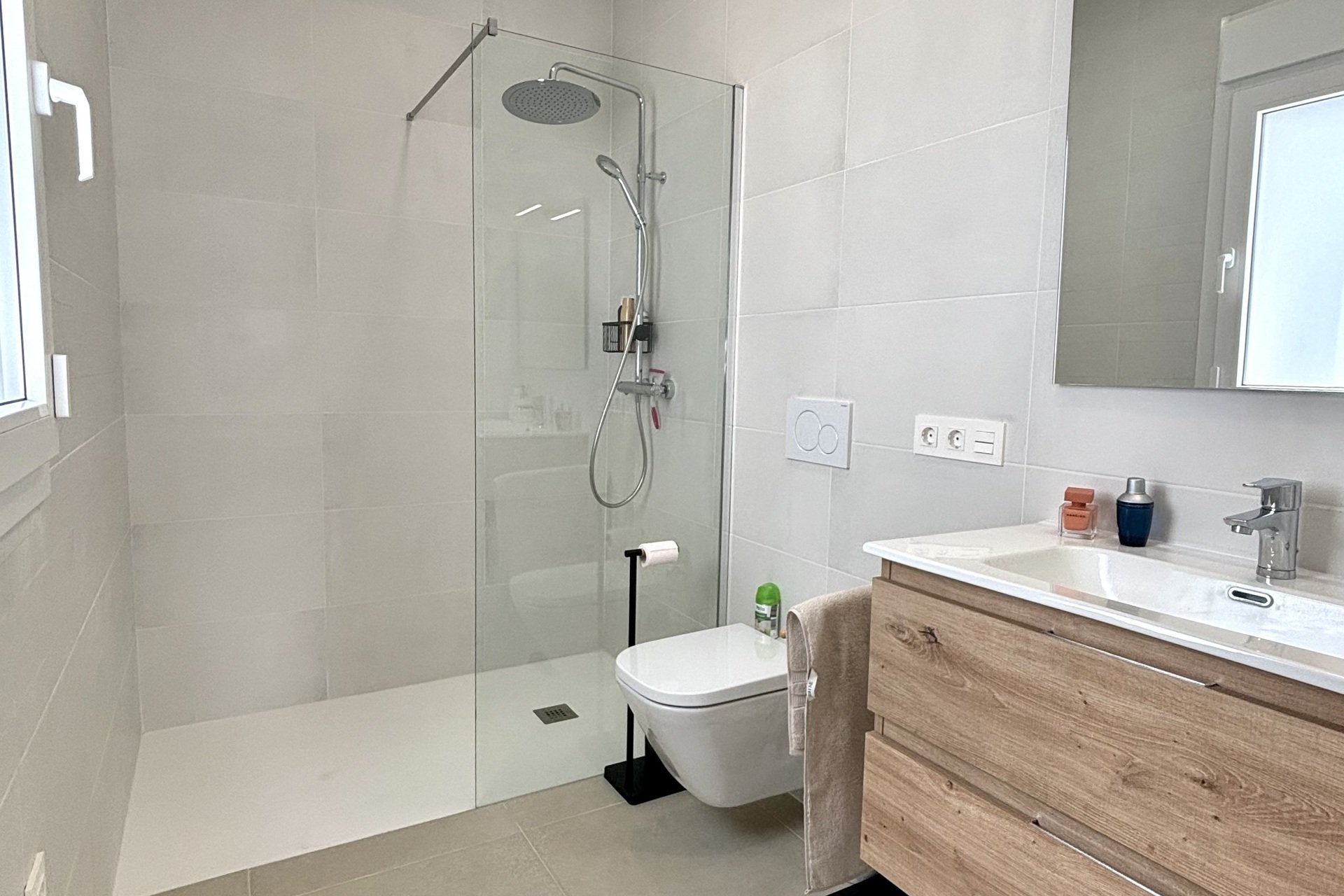 Neue Gebäude - detached -
Benijofar