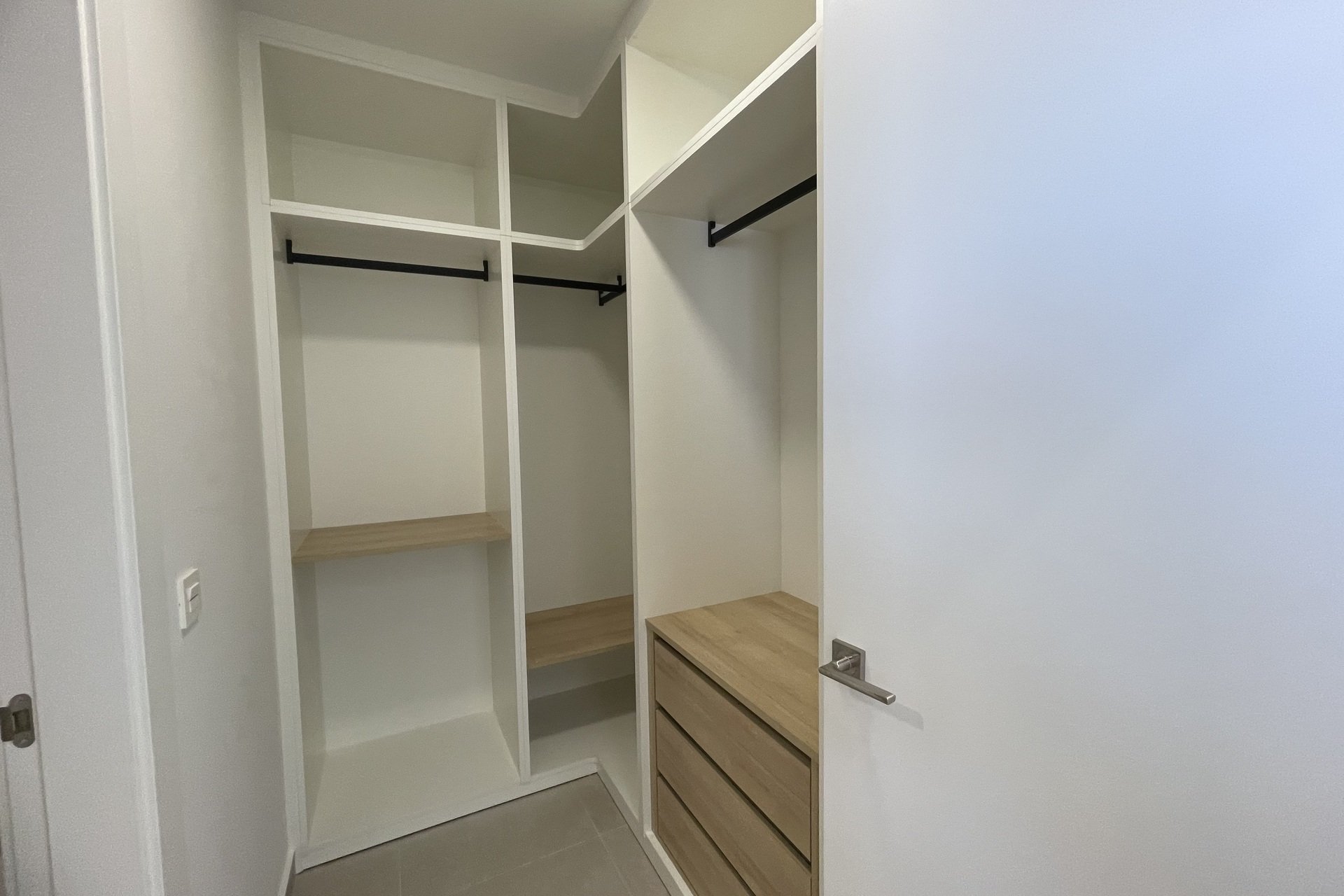 Neue Gebäude - detached -
Heredades