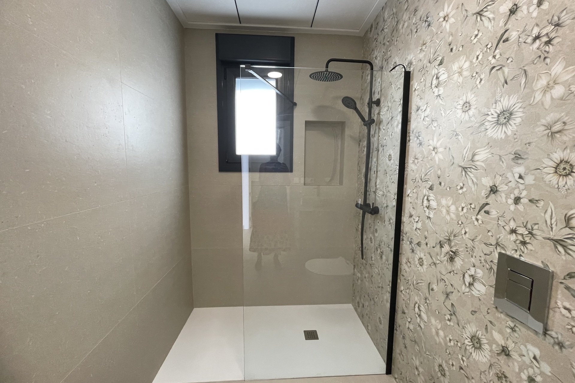 Neue Gebäude - detached -
Heredades