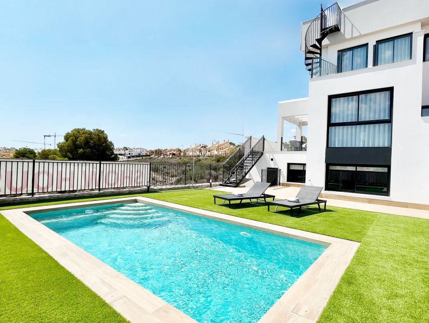 Neue Gebäude - detached -
La Finca Golf