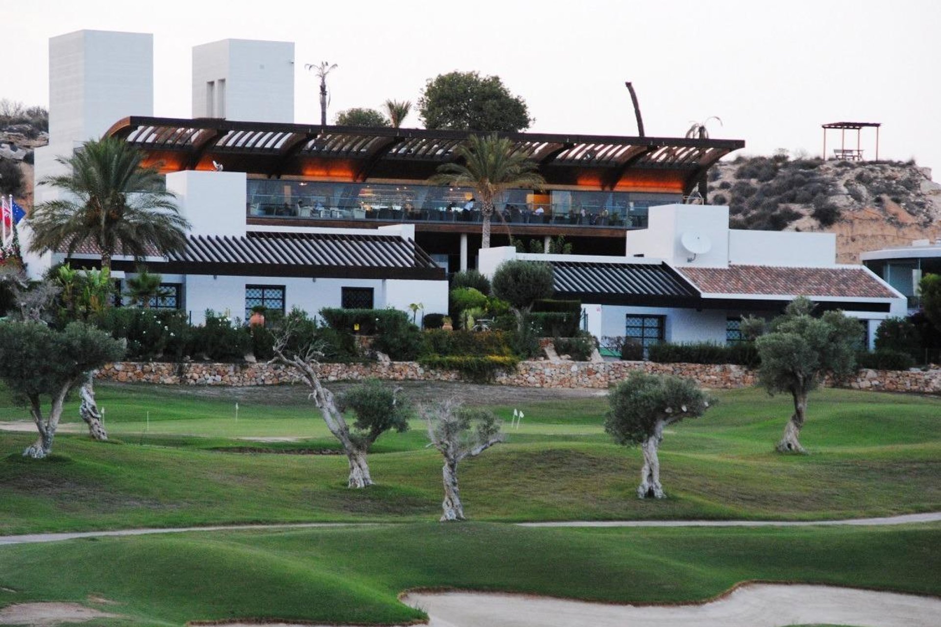 Neue Gebäude - detached -
Peraleja Golf