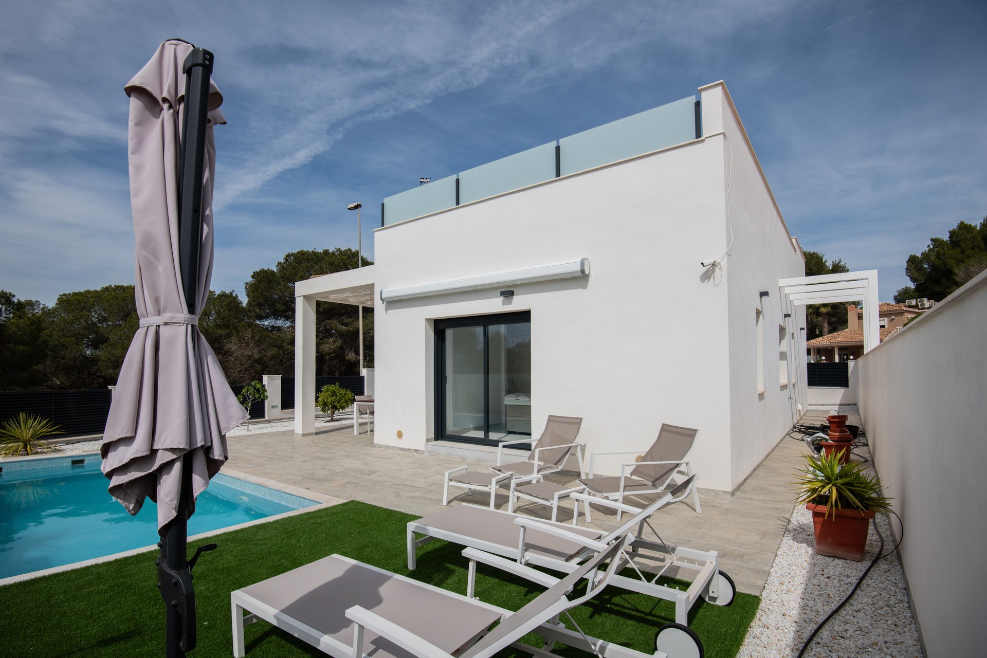 Neue Gebäude - detached -
Pinar de Campoverde