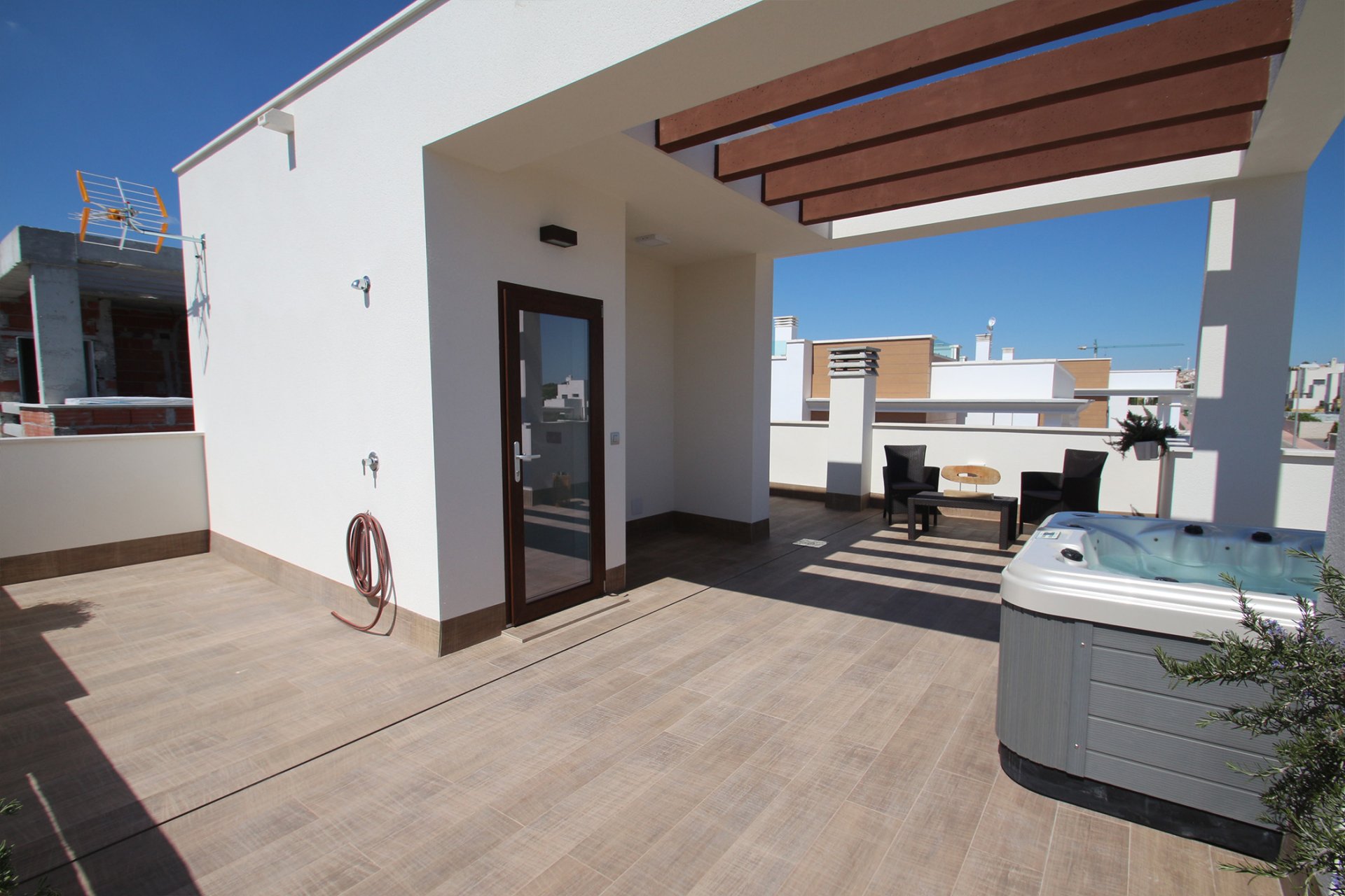 Neue Gebäude - detached -
Playa Paraiso