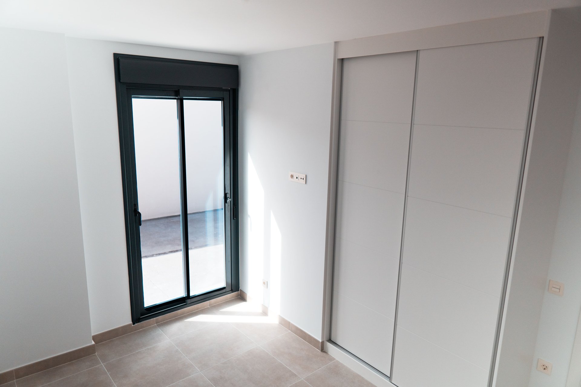 Neue Gebäude - detached -
Polop