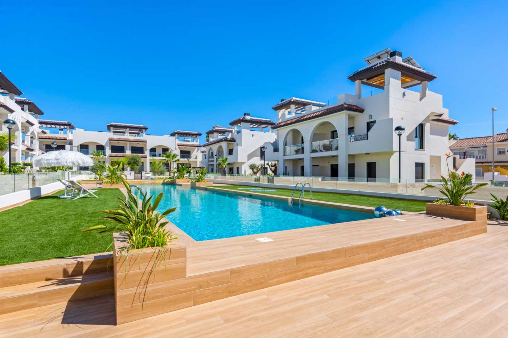 Neue Gebäude - high-bungalow -
Rojales