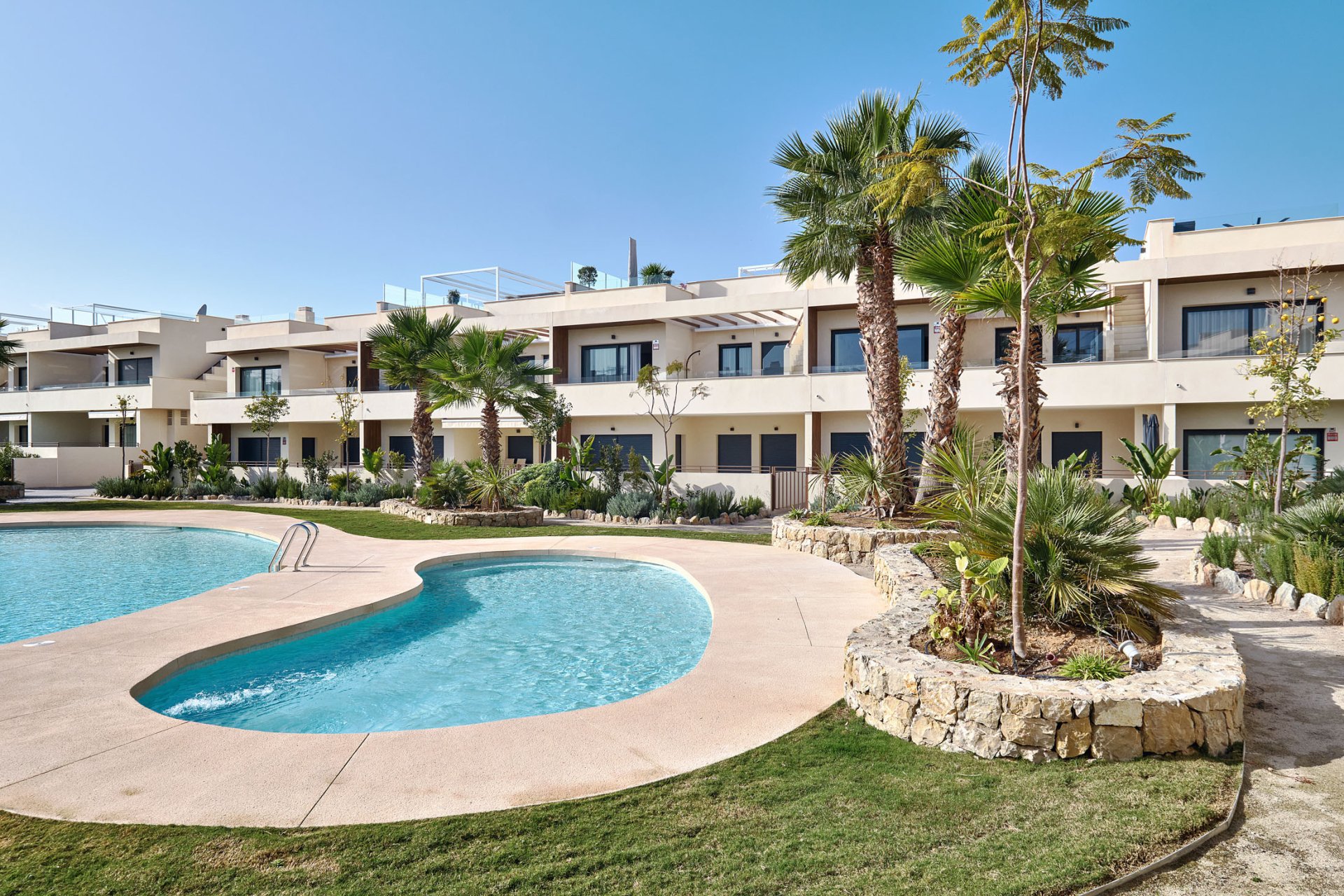 Neue Gebäude - high-bungalow -
Torrevieja