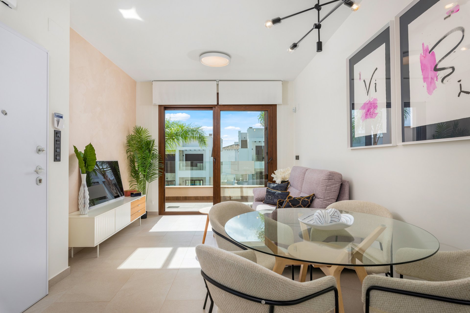 Neue Gebäude - high-bungalow -
Torrevieja